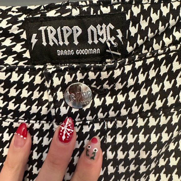 NWT Tripp NYC/Hot Topic Black and White Houndstooth Skinny Trousers Size 24+ - Picture 8 of 8